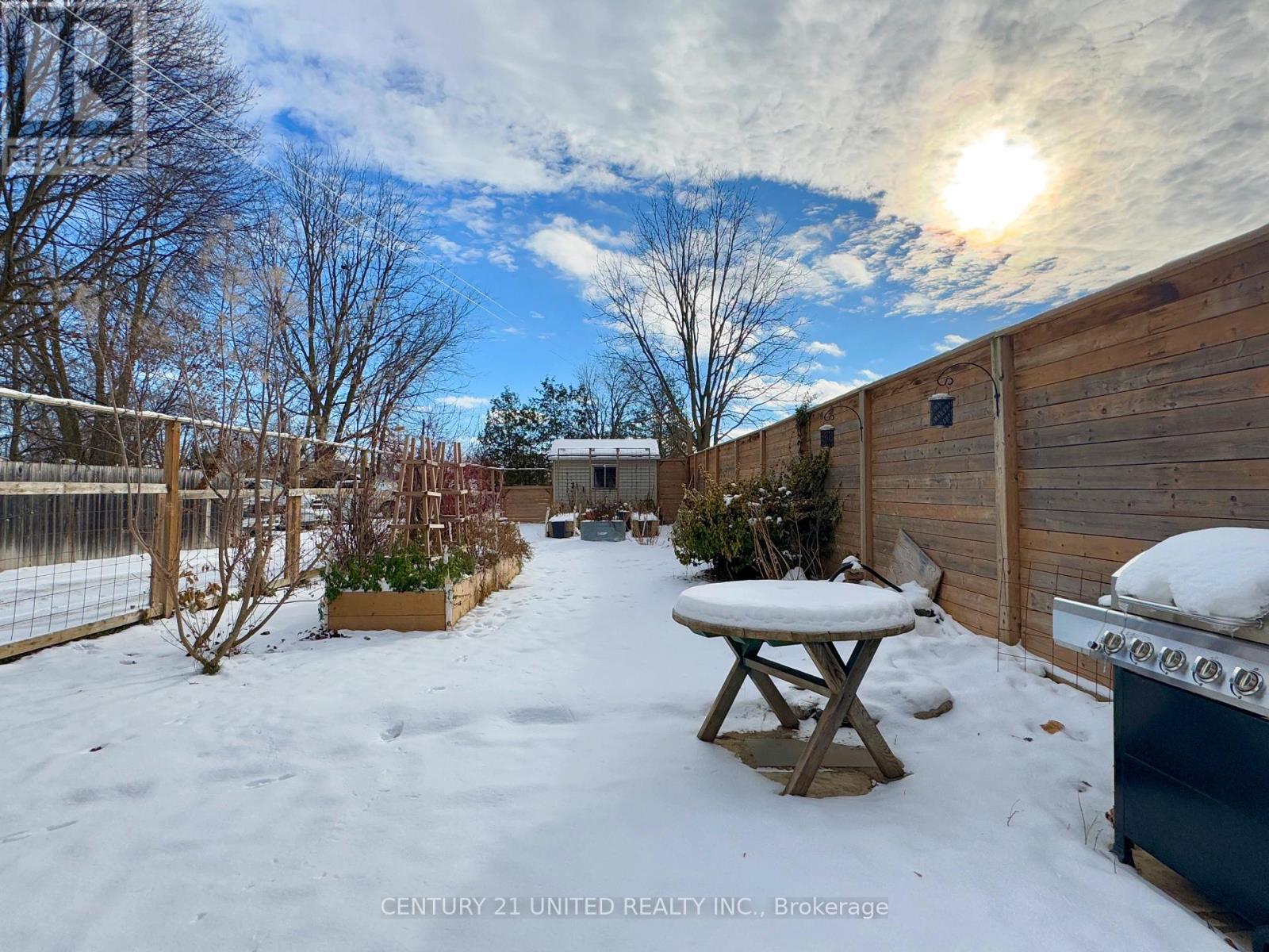 201 Romaine Street, Peterborough (Otonabee Ward 1), Ontario  K9J 2C3 - Photo 44 - X12816034