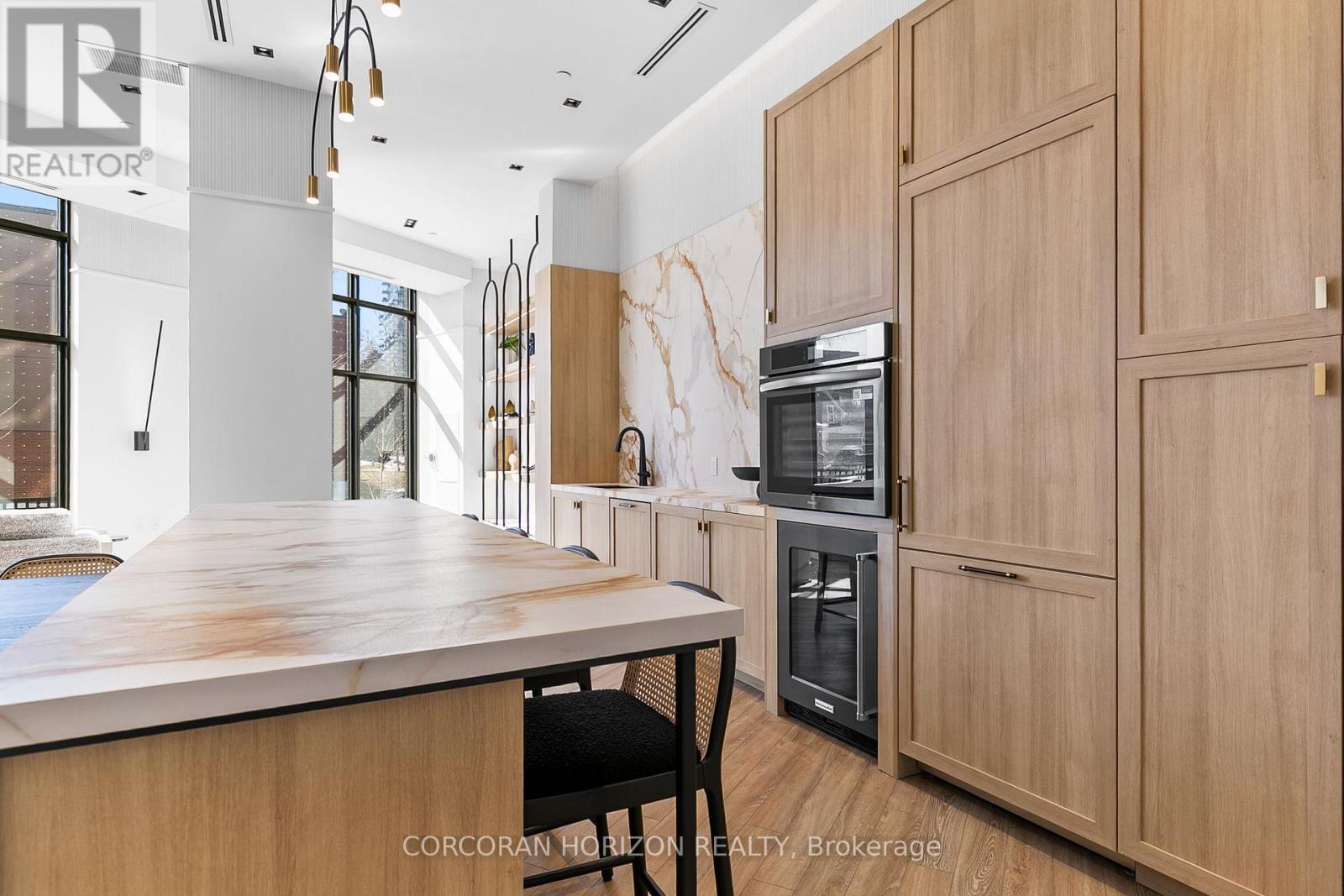 408 - 2088 James Street, Burlington, Ontario  L7R 0H2 - Photo 13 - W12852916