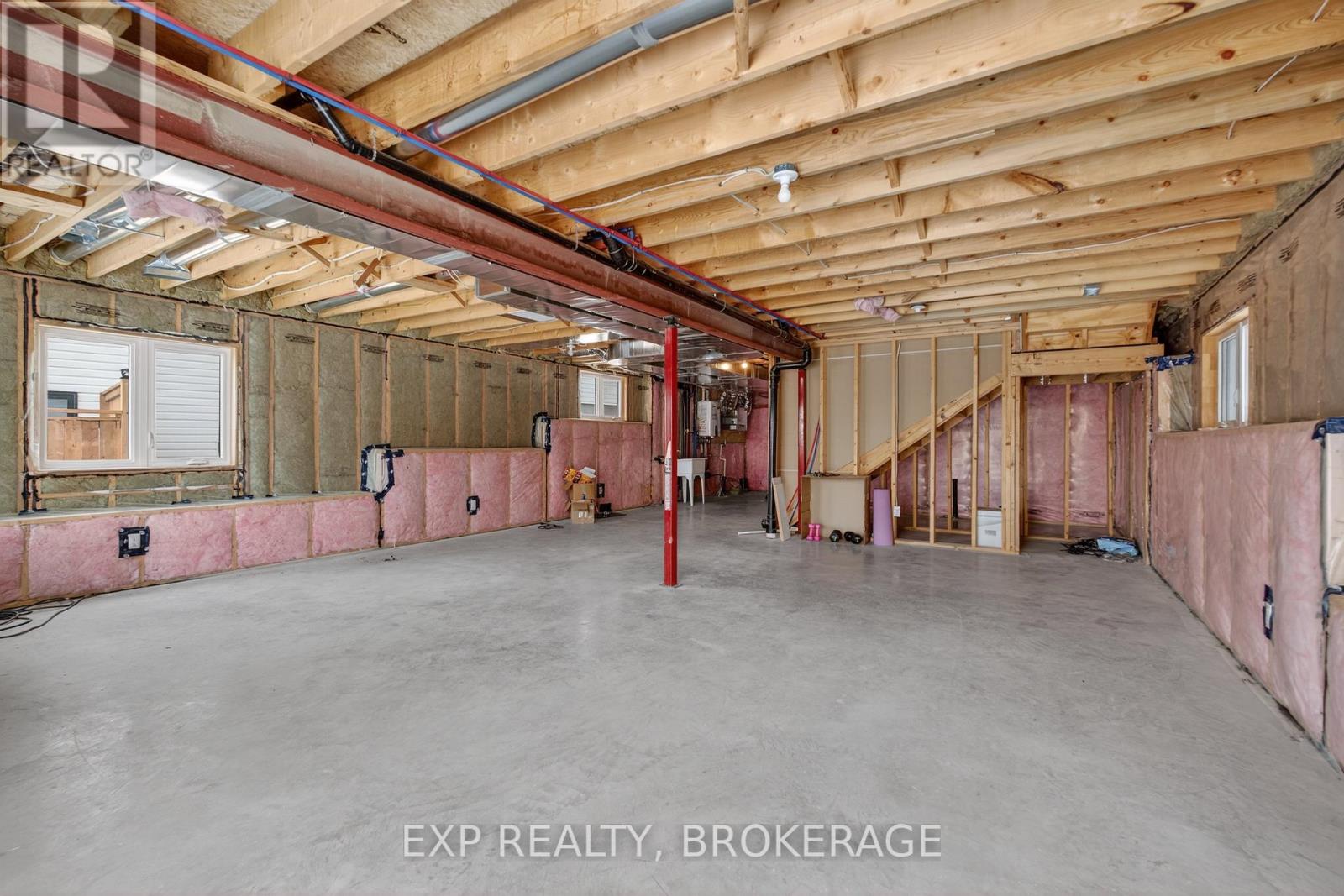 9 Erie Court E, Loyalist (Amherstview), Ontario  K7N 0E3 - Photo 34 - X12852816