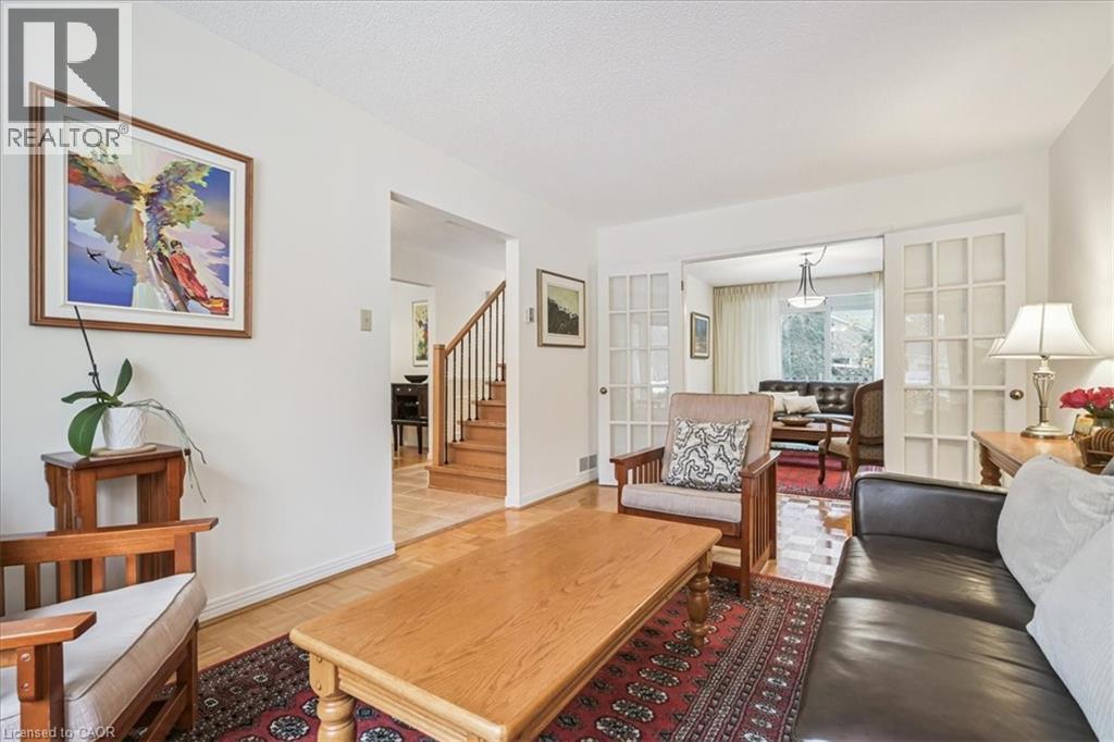 2132 Argon Court, Burlington, Ontario  L7R 4E6 - Photo 7 - 40807449