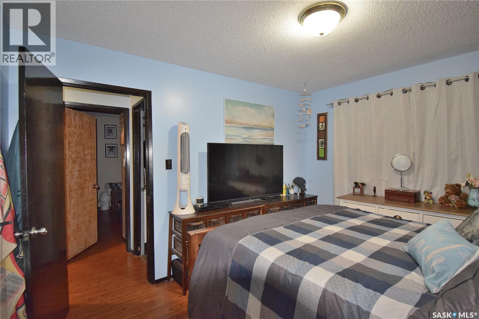 1571 1st Street E, Prince Albert, Saskatchewan  S6V 0E8 - Photo 10 - SK029562