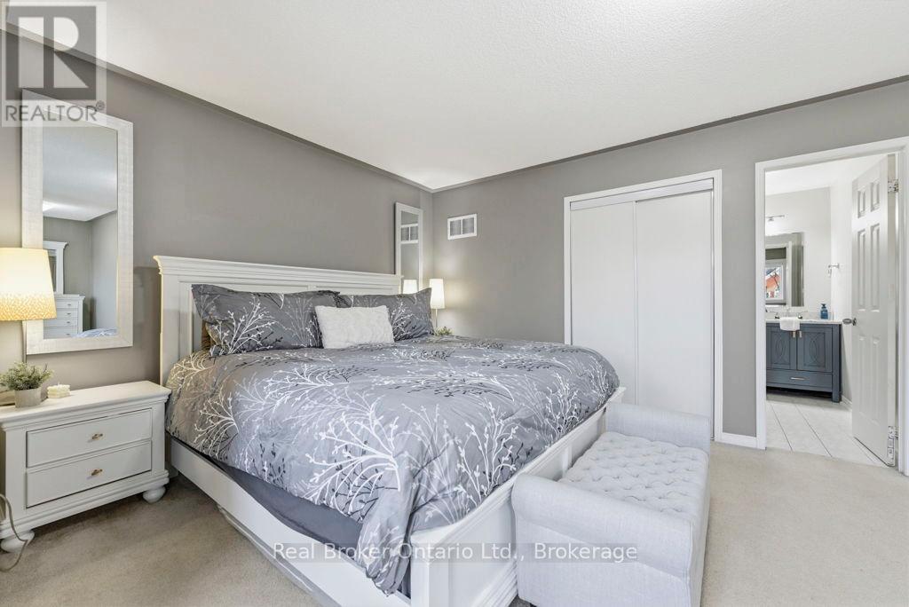 31 Four Winds Drive, Whitby, Ontario  L1N 9R8 - Photo 18 - E12852954