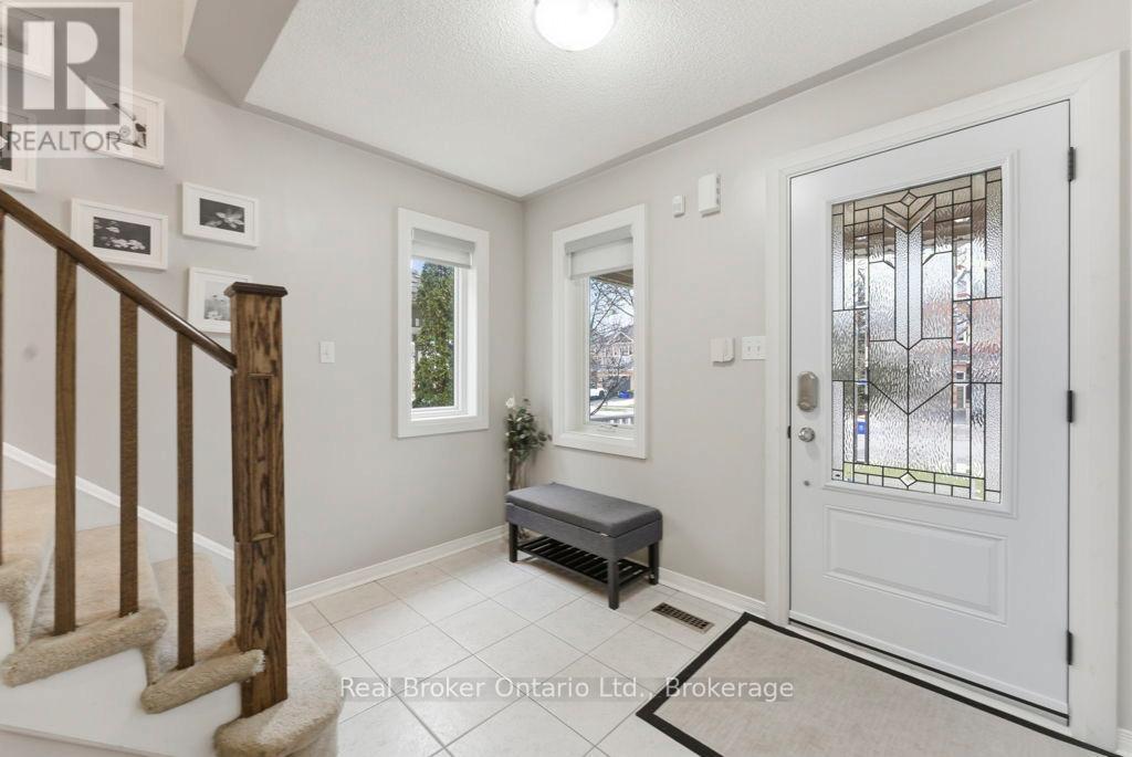 31 Four Winds Drive, Whitby, Ontario  L1N 9R8 - Photo 5 - E12852954