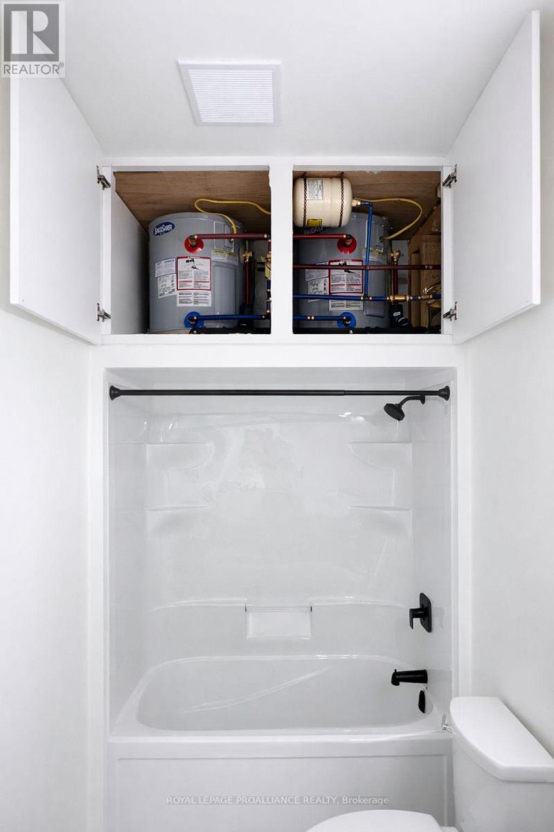 205 - 515 (Blk 59) Joseph Gale Street, Cobourg, Ontario  K9A 1K8 - Photo 10 - X12852978