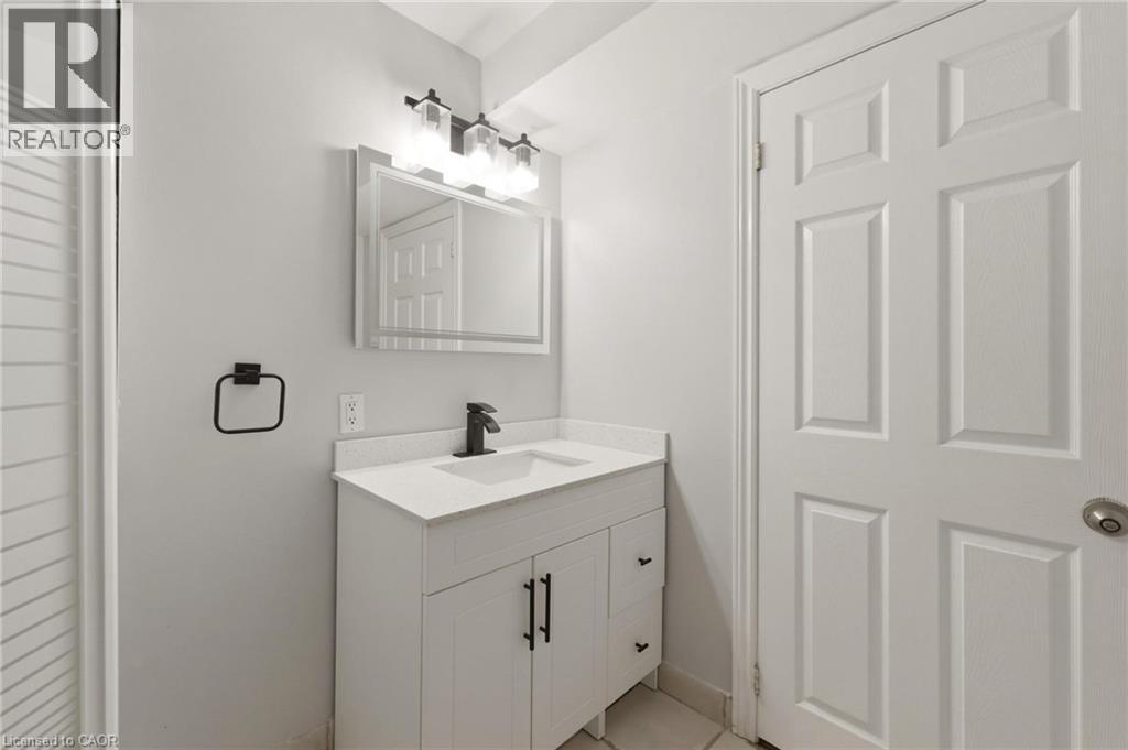 990 Upper Kenilworth Avenue, Hamilton, Ontario  L8W 2L3 - Photo 29 - 40809767