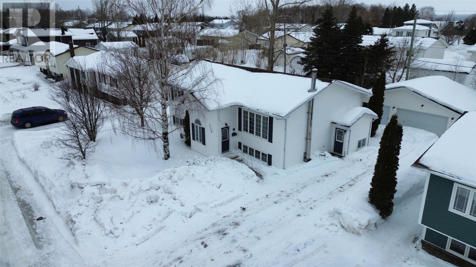 23 Shallow Street, Grand Falls-Windsor, Newfoundland & Labrador  A2A 2X1 - Photo 1 - 1295019