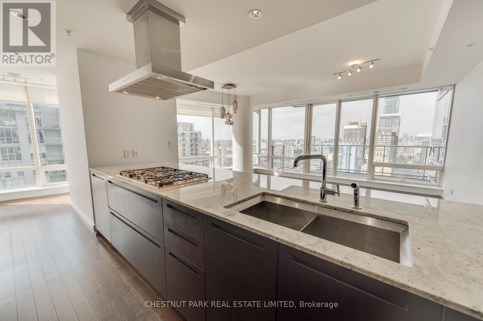 3205 - 180 University Avenue, Toronto (Bay Street Corridor), Ontario  M5H 0A2 - Photo 18 - C12852974