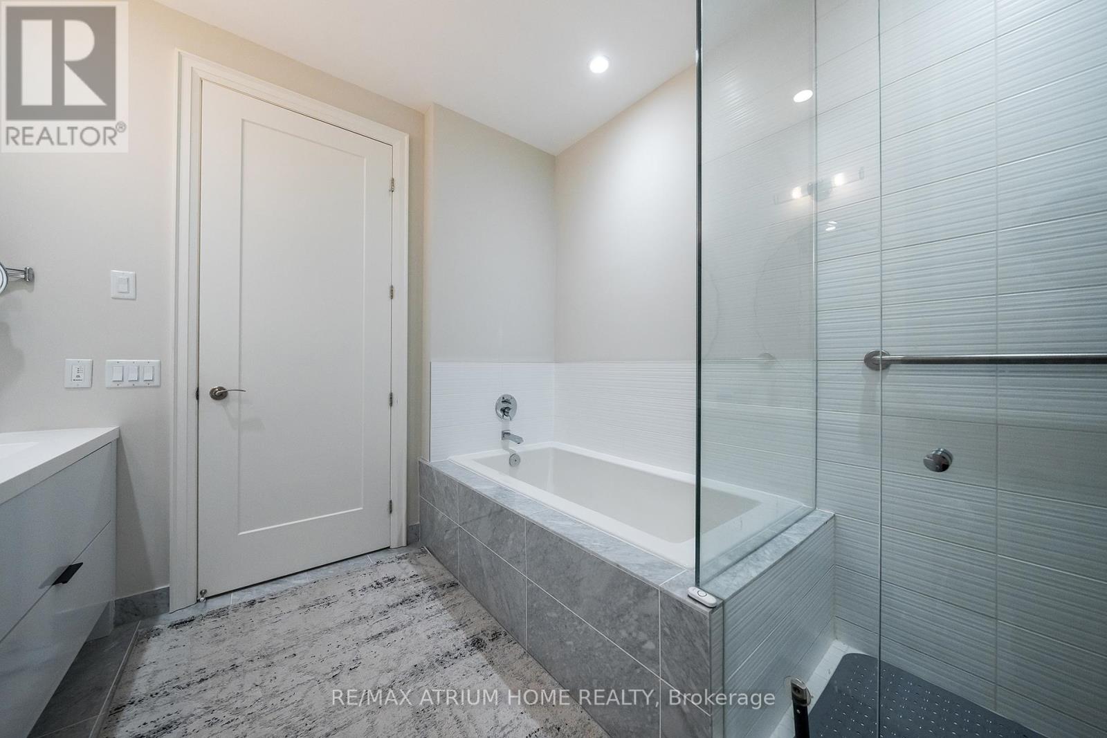 Ph9 - 20 Fred Varley Drive, Markham (Unionville), Ontario  L3R 1S4 - Photo 19 - N12852972