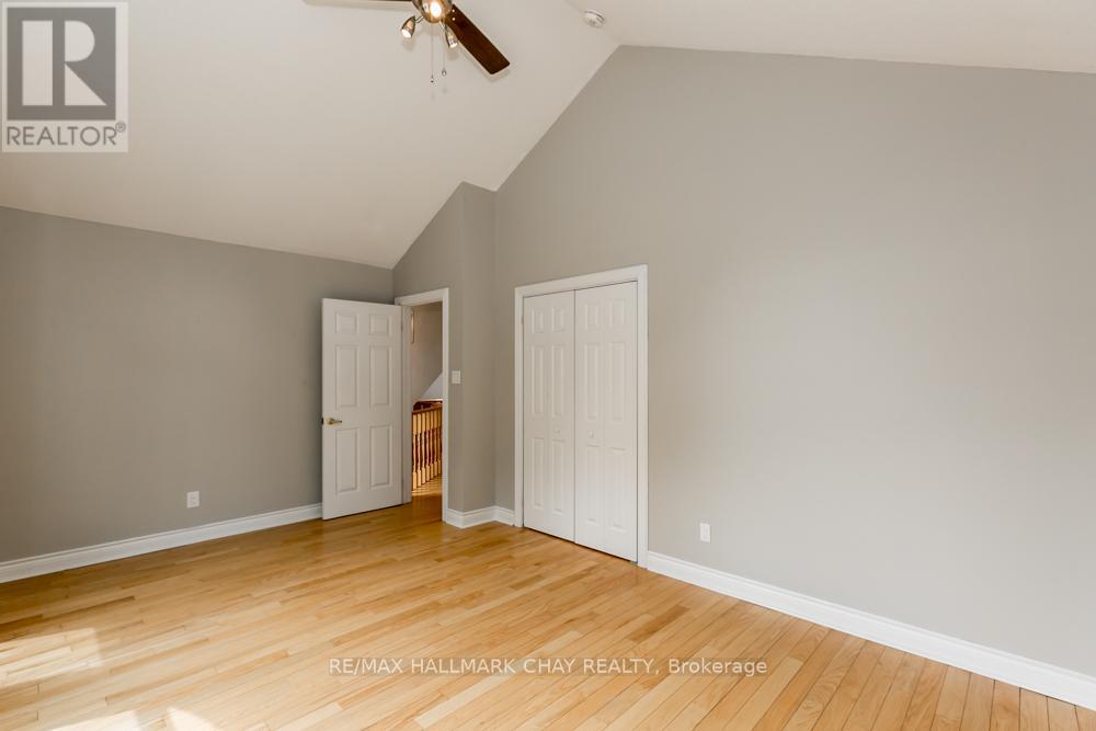 155 B Cumberland Street, Barrie (Allandale), Ontario  L4N 2P9 - Photo 20 - S12852956