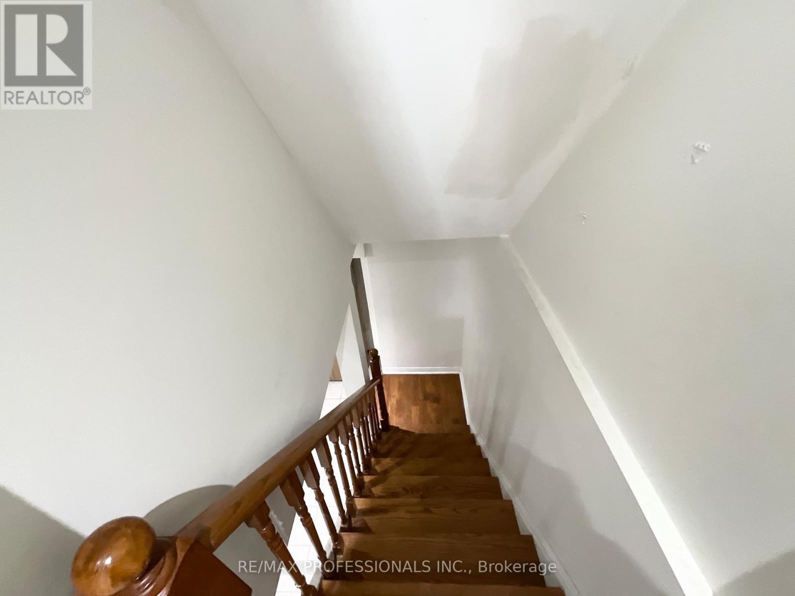 3056 Mcdowell Drive, Mississauga, Ontario  L5M 6J4 - Photo 33 - W12764862