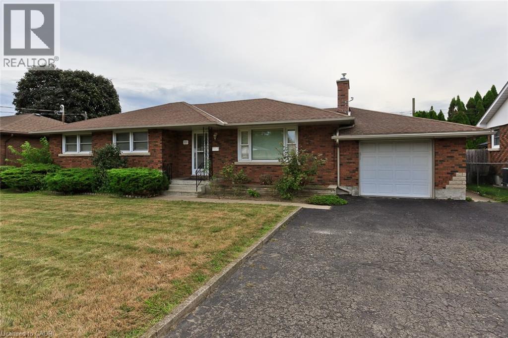 12 KAMLA Drive Unit# LOWER unit, St. Catharines, Ontario
