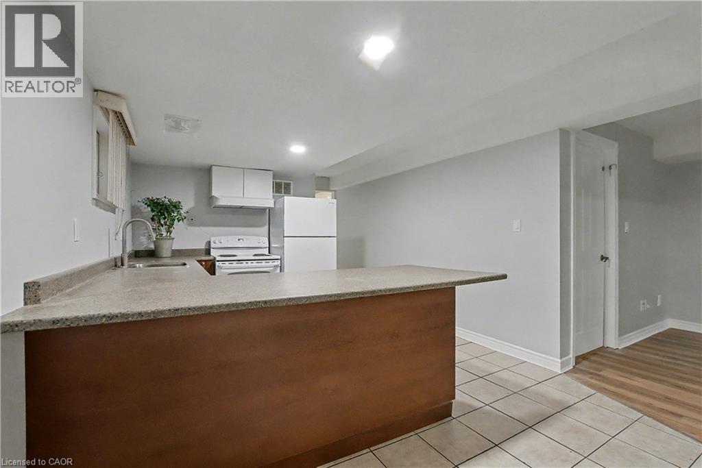 180 Lena Crescent Unit# Bsmnt, Cambridge, Ontario  N1R 8P6 - Photo 8 - 40809426