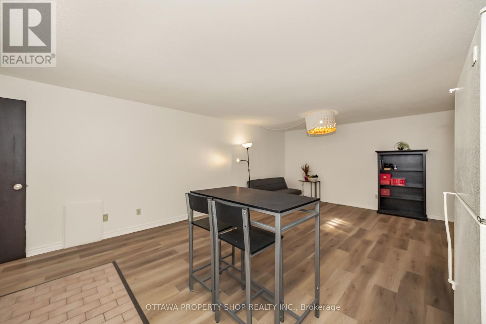 848 Maitland Avenue, Ottawa, Ontario  K2A 2S3 - Photo 35 - X12848842