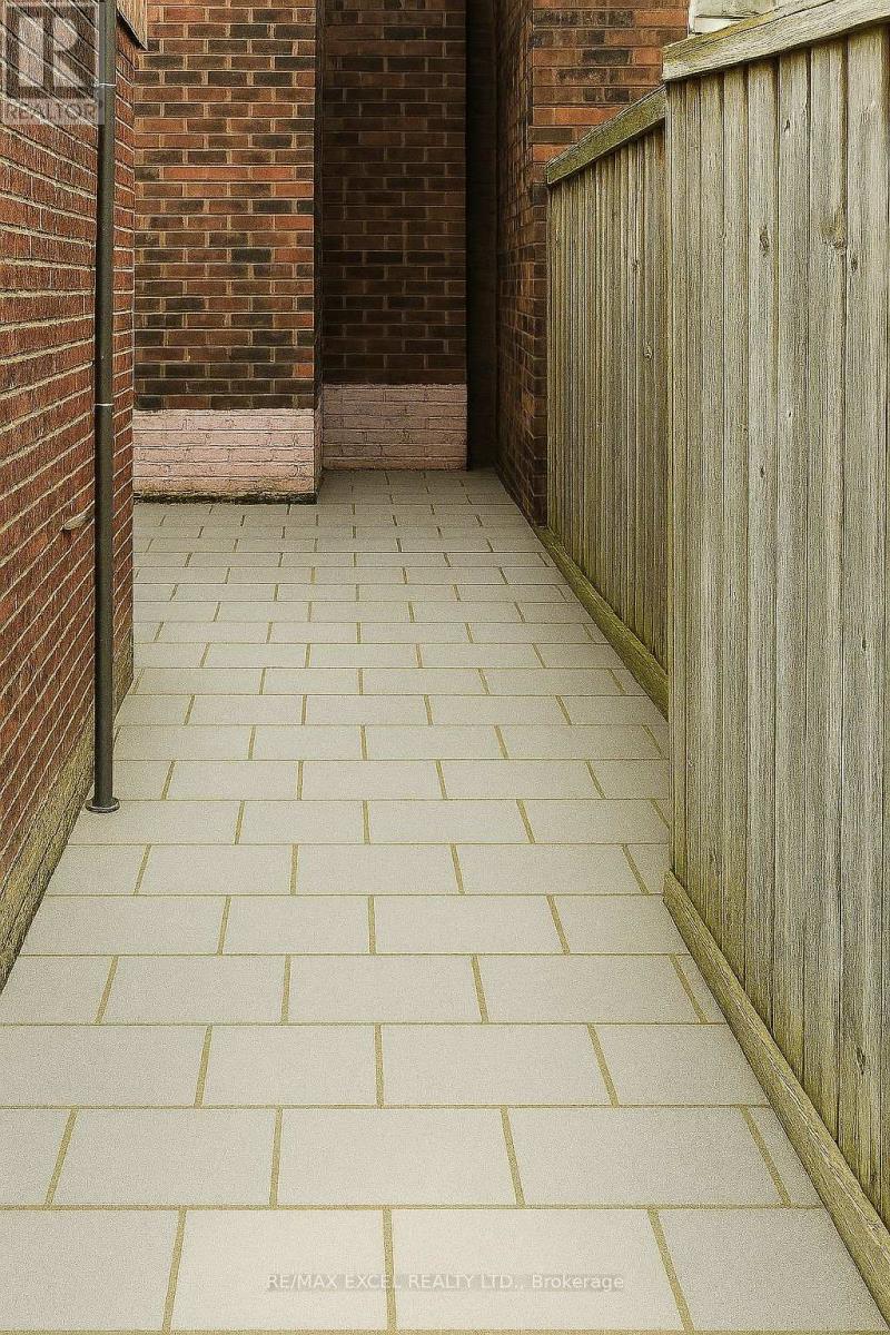 Main & Basement - 359 Barton Street E, Hamilton, Ontario  L8L 2X8 - Photo 4 - X12852968