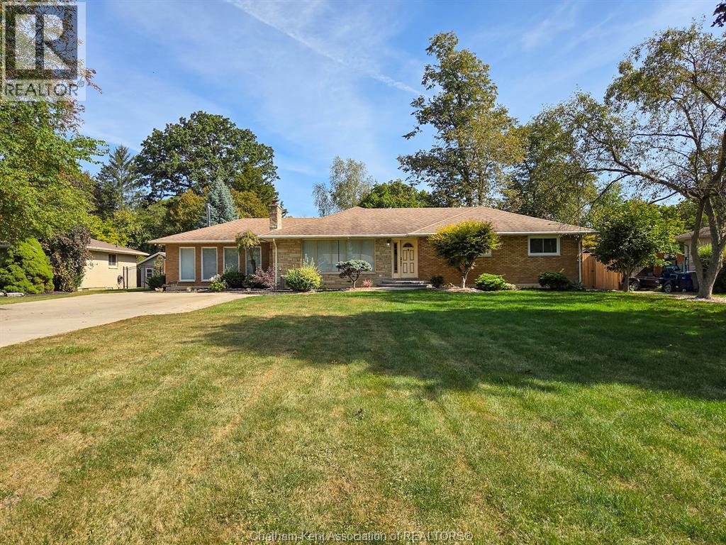 MLS# 26004707: 79 LYNNWOOD AVENUE, Chatham, Canada