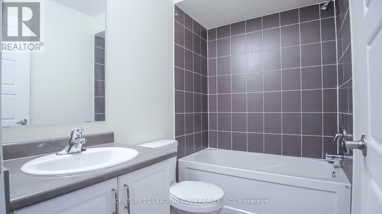 211 - 250 Finch Avenue, Pickering, Ontario L1V 0G6 - Photo 38 - E12813532