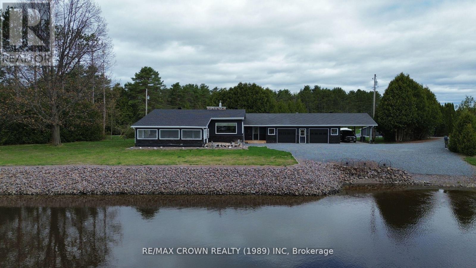 790 Lalande Road, West Nipissing (Sturgeon Falls), Ontario  P2B 2V4 - Photo 2 - X12852988