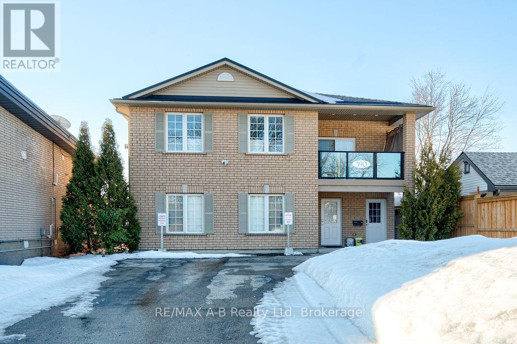 390 CHURCH STREET, Stratford, Ontario