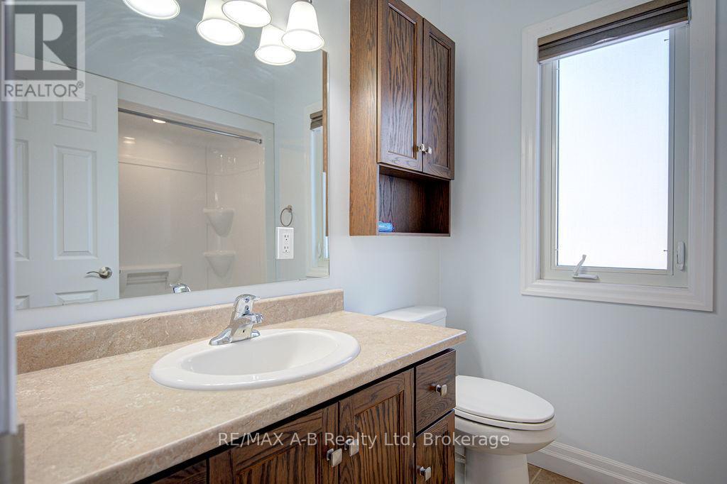 390 Church Street, Stratford, Ontario  N5A 2S1 - Photo 5 - X12852994