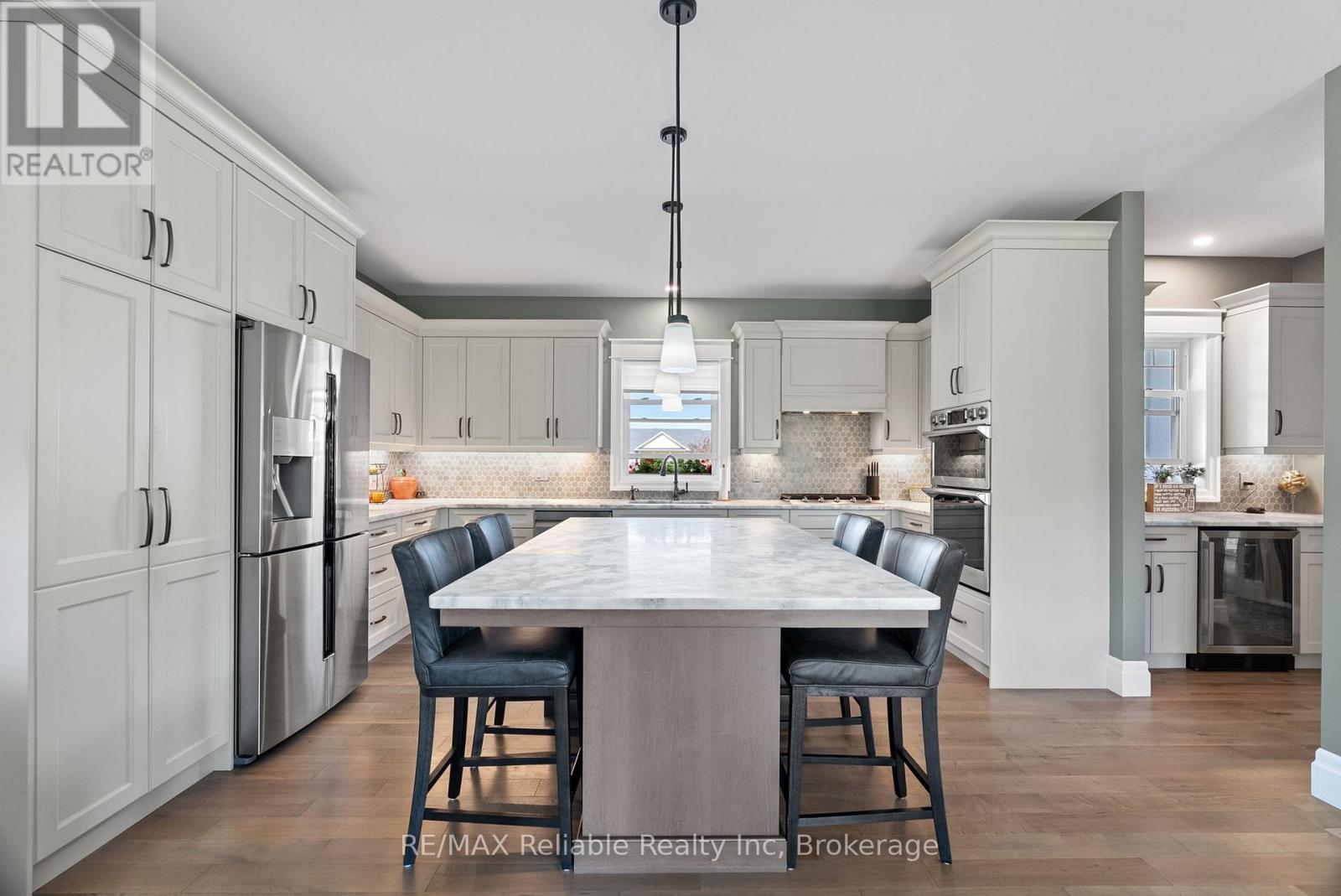 4 Fawn Creek Lane, Bluewater, Ontario  N0M 1G0 - Photo 12 - X12852998