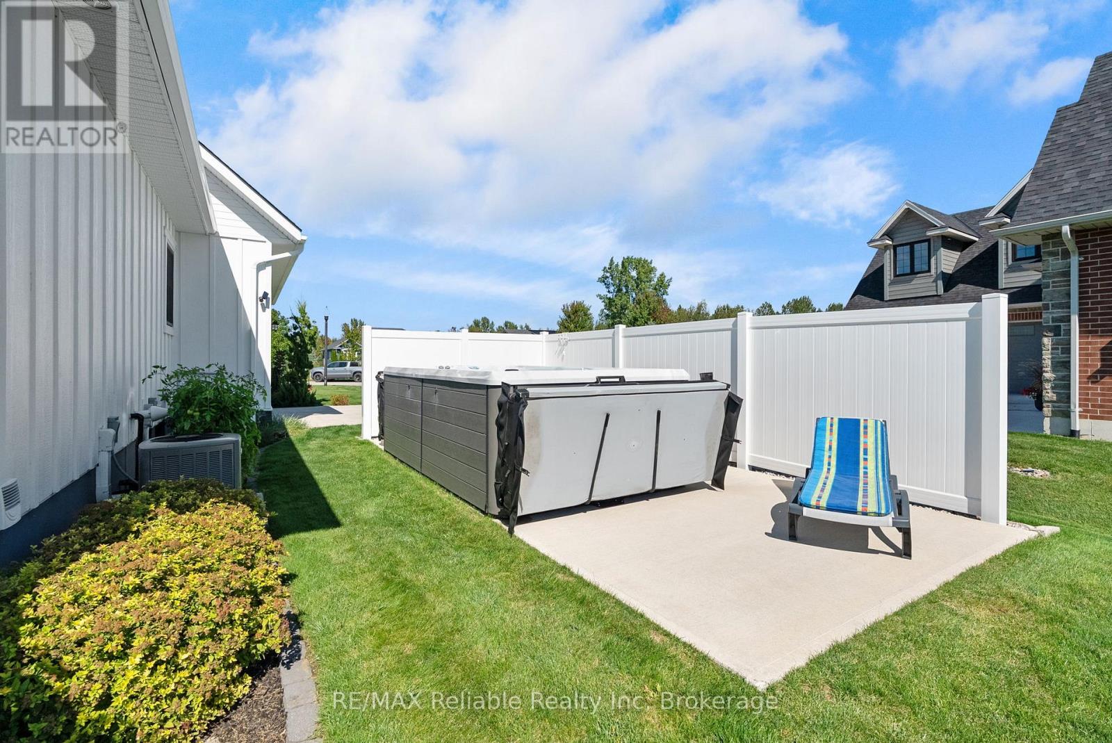 4 Fawn Creek Lane, Bluewater, Ontario  N0M 1G0 - Photo 40 - X12852998