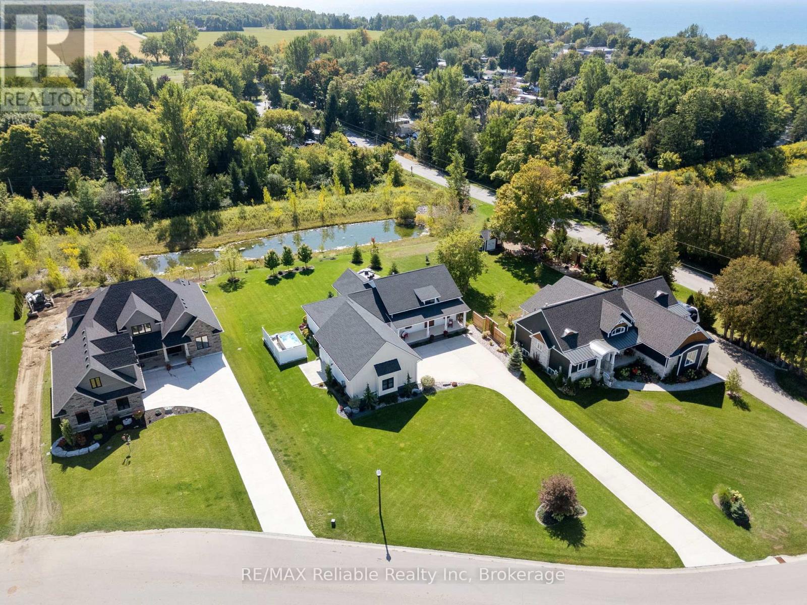 4 Fawn Creek Lane, Bluewater, Ontario  N0M 1G0 - Photo 44 - X12852998