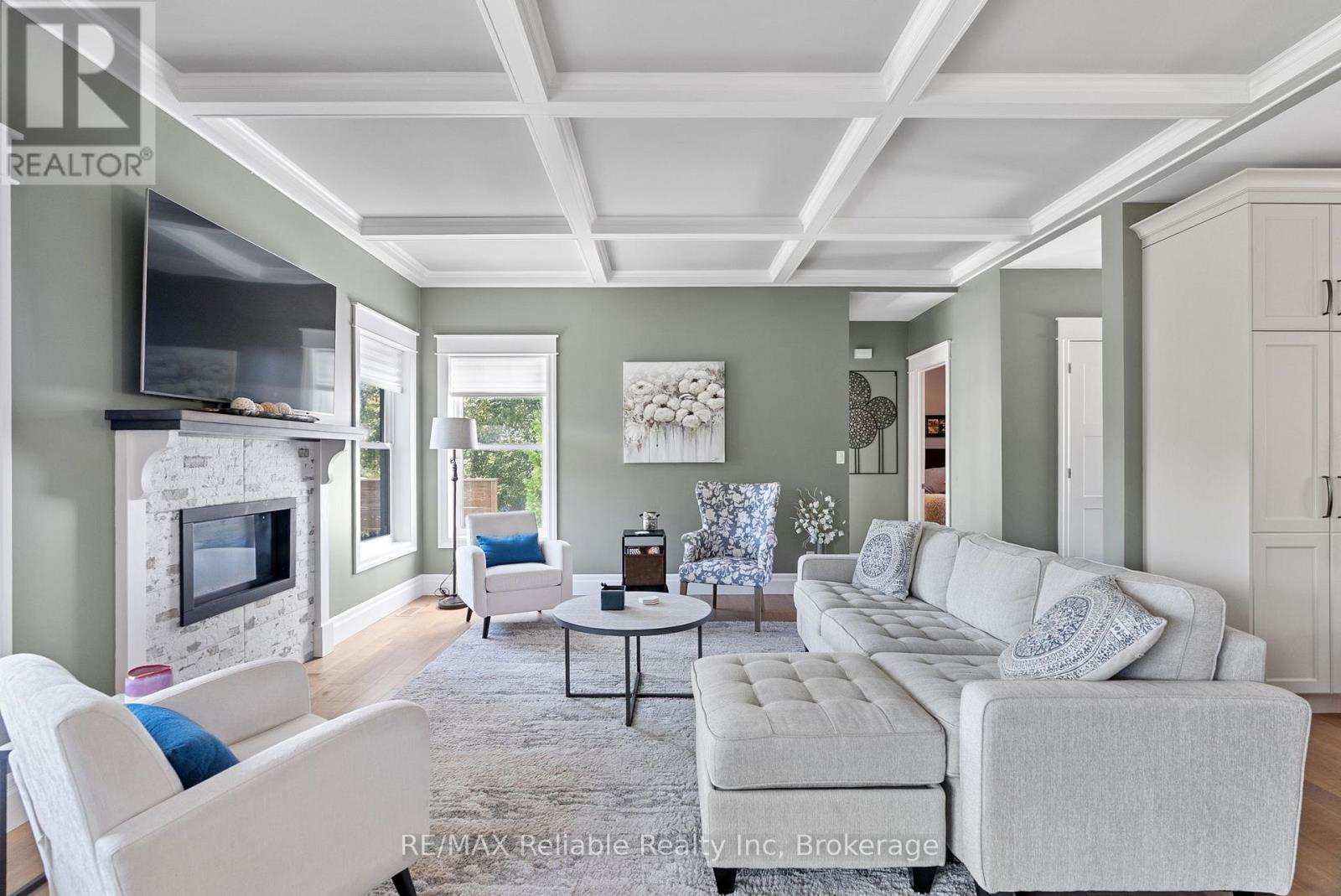 4 Fawn Creek Lane, Bluewater, Ontario  N0M 1G0 - Photo 5 - X12852998