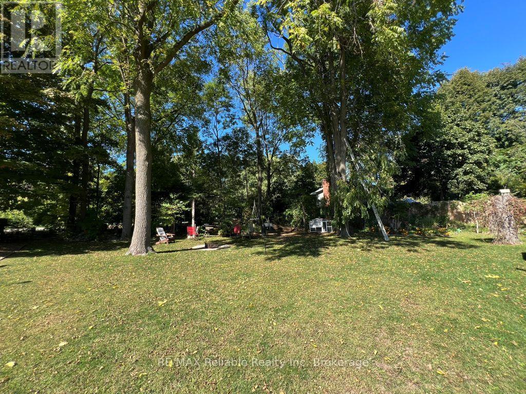12 Sarnia Street, Bluewater, Ontario  N0M 1G0 - Photo 6 - X12853022