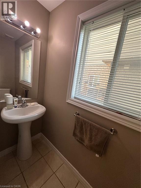 1353 Old Zeller Drive, Kitchener, Ontario  N2A 0C6 - Photo 6 - 40805071