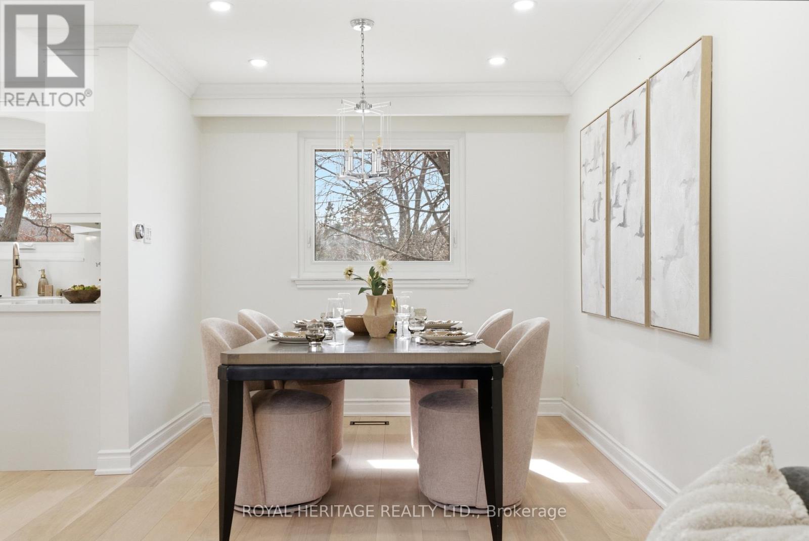 502 Shannon Crescent, Burlington, Ontario  L7L 2R8 - Photo 14 - W12853112