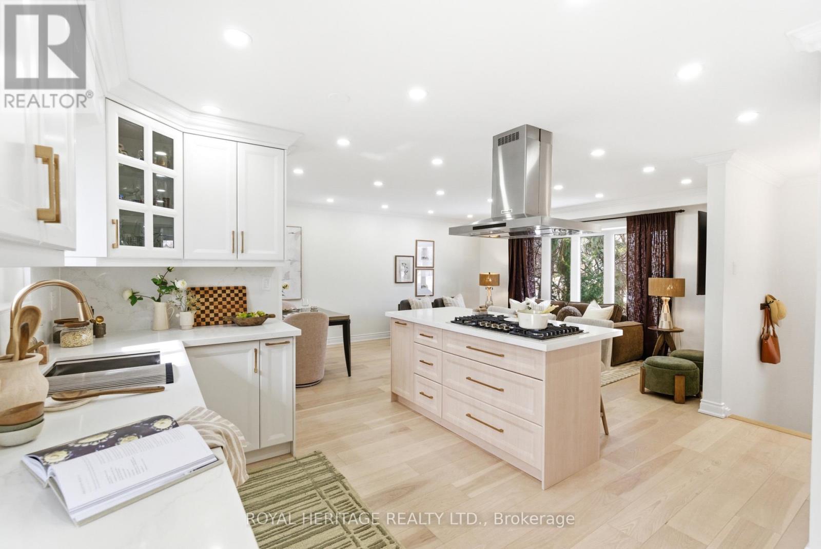 502 Shannon Crescent, Burlington, Ontario  L7L 2R8 - Photo 22 - W12853112