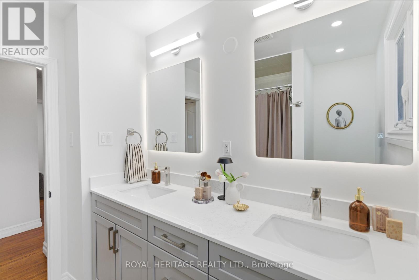 502 Shannon Crescent, Burlington, Ontario  L7L 2R8 - Photo 27 - W12853112