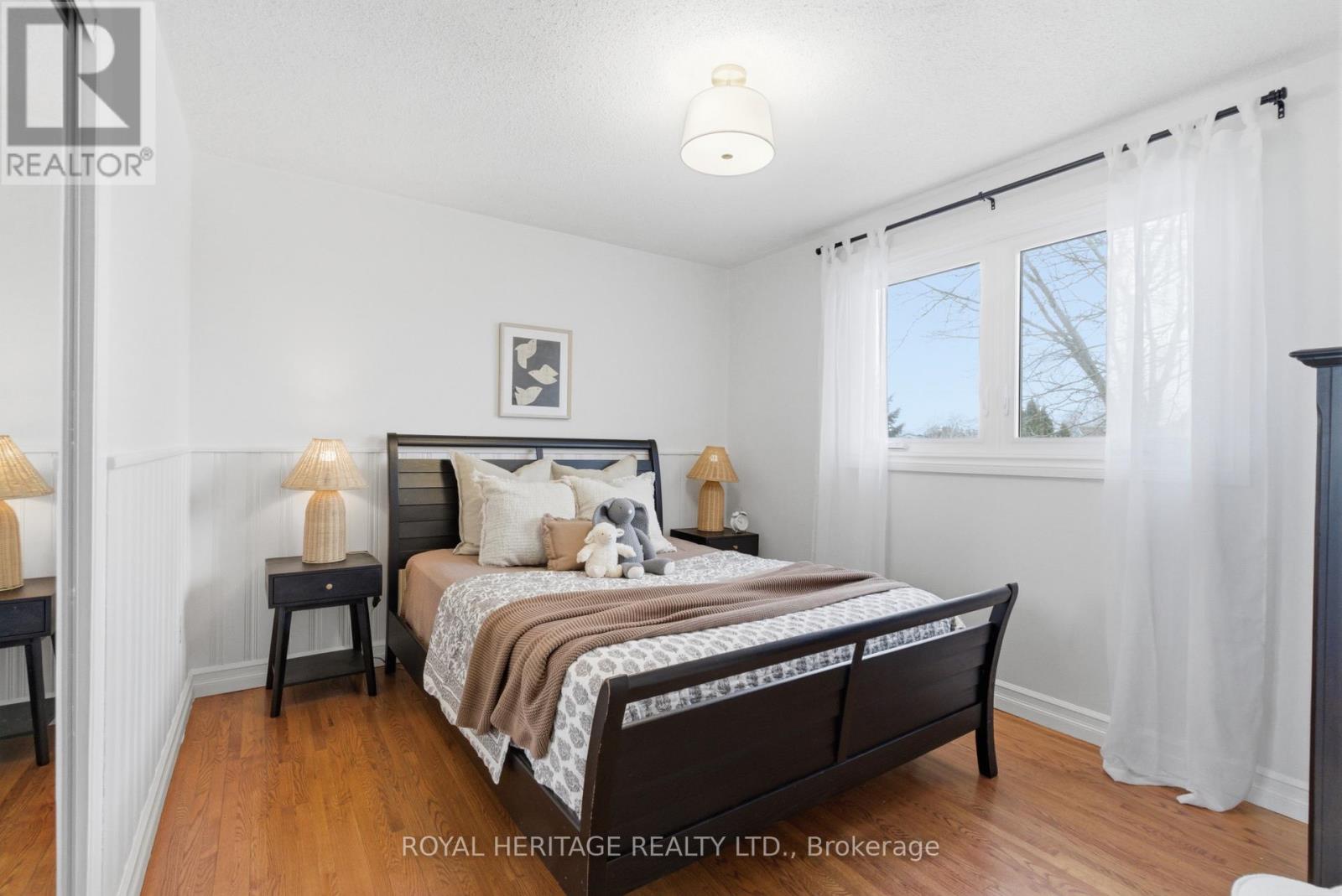 502 Shannon Crescent, Burlington, Ontario  L7L 2R8 - Photo 29 - W12853112