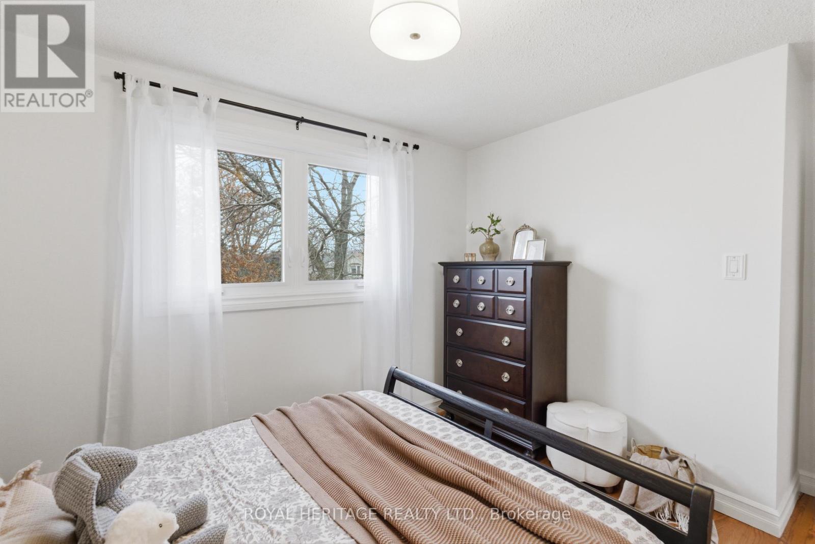 502 Shannon Crescent, Burlington, Ontario  L7L 2R8 - Photo 30 - W12853112