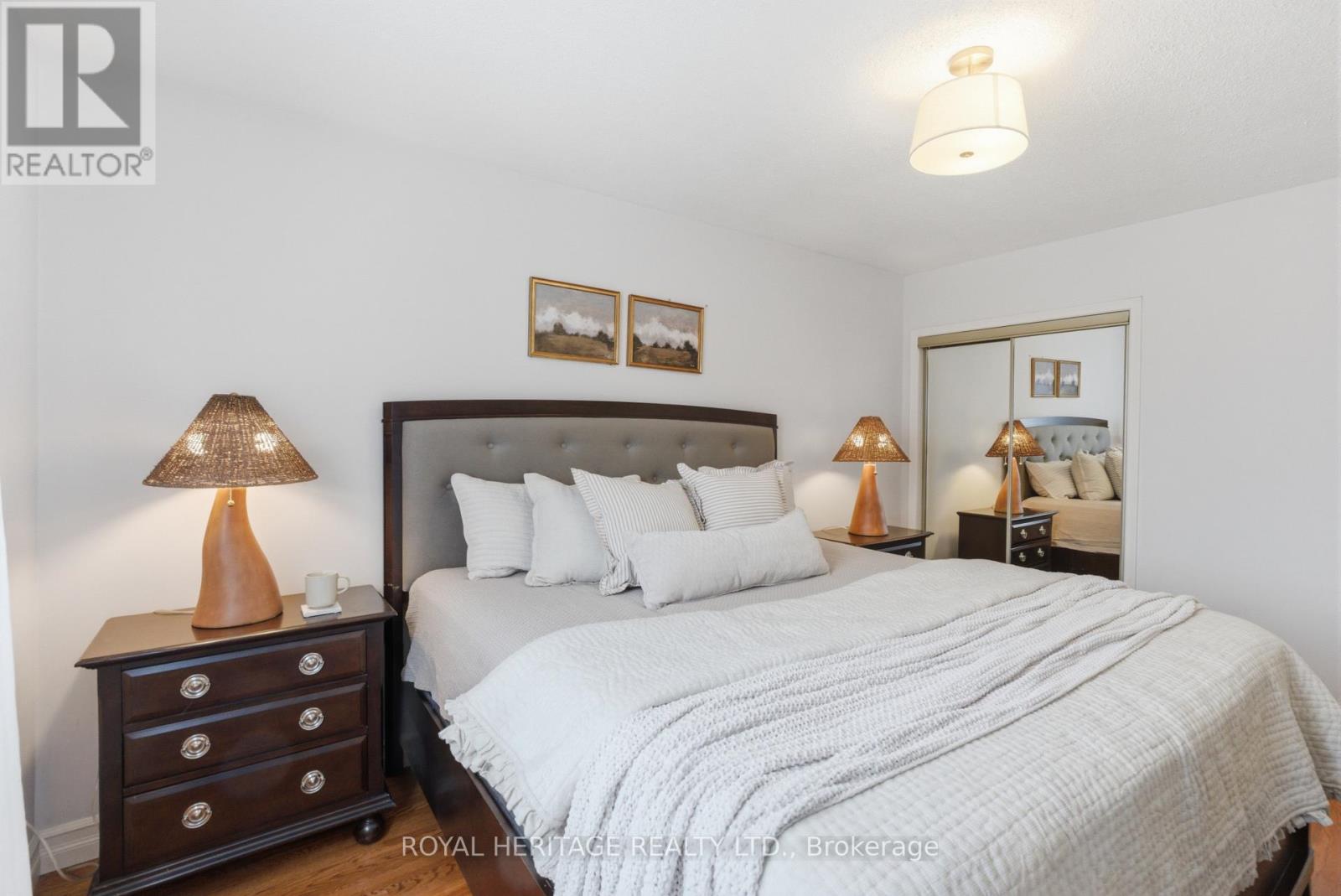 502 Shannon Crescent, Burlington, Ontario  L7L 2R8 - Photo 34 - W12853112