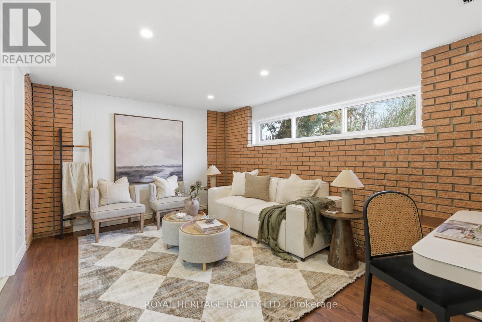 502 Shannon Crescent, Burlington, Ontario  L7L 2R8 - Photo 38 - W12853112