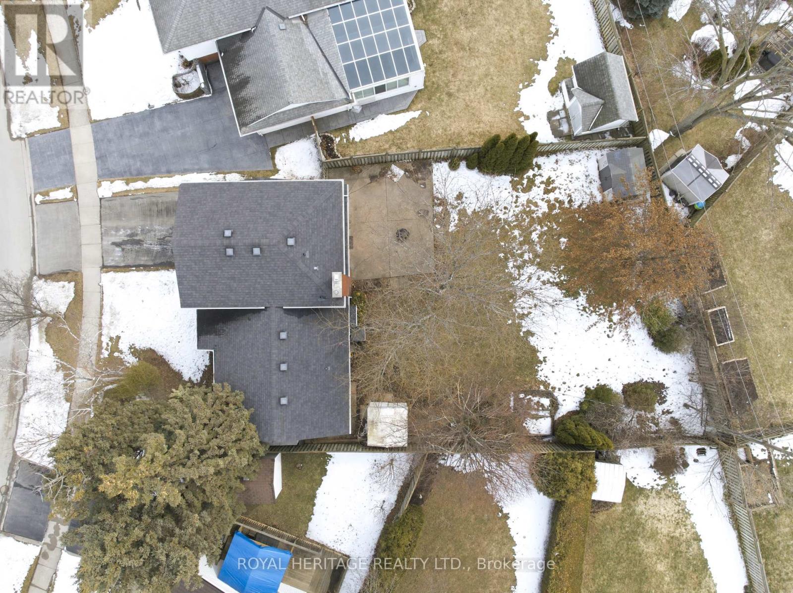 502 Shannon Crescent, Burlington, Ontario  L7L 2R8 - Photo 47 - W12853112