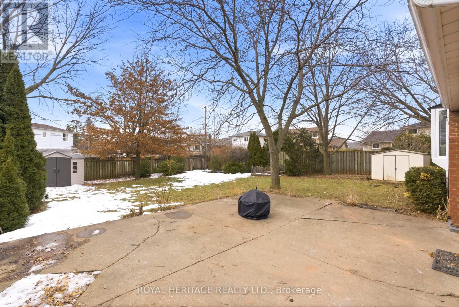 502 Shannon Crescent, Burlington, Ontario  L7L 2R8 - Photo 48 - W12853112