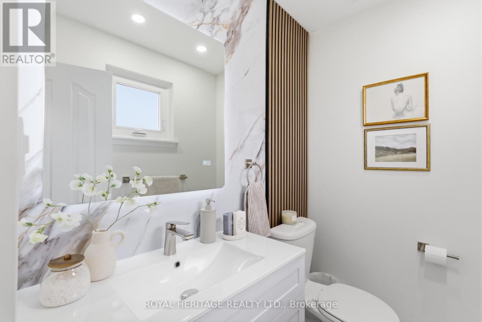 502 Shannon Crescent, Burlington, Ontario  L7L 2R8 - Photo 8 - W12853112