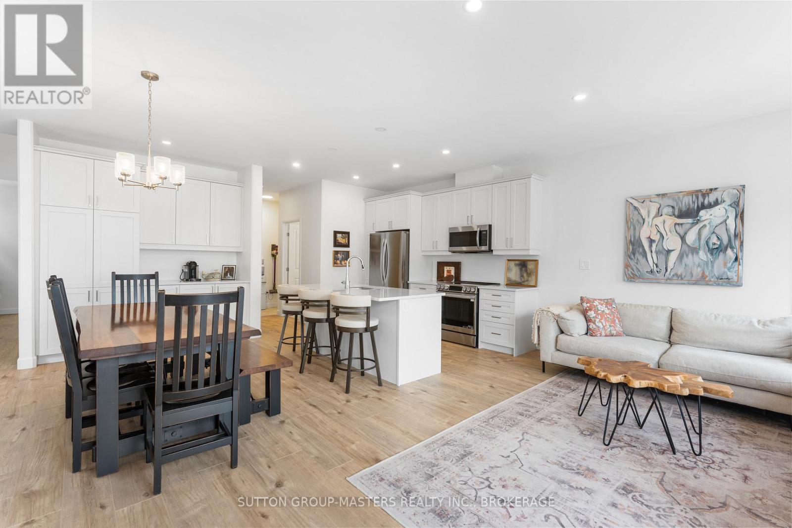 210 Superior Drive, Loyalist (Amherstview), Ontario  K7N 0G1 - Photo 7 - X12853110