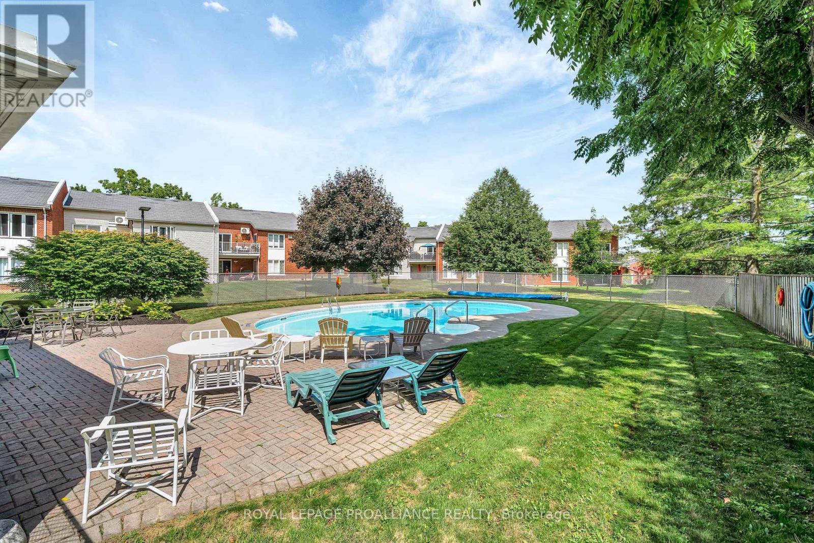 12 - 179 Herchimer Avenue, Belleville (Belleville Ward), Ontario  K8N 4G7 - Photo 32 - X12853044