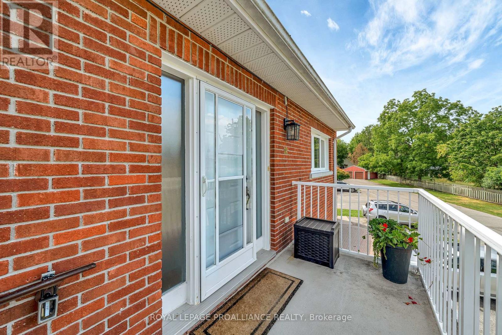 12 - 179 Herchimer Avenue, Belleville (Belleville Ward), Ontario  K8N 4G7 - Photo 4 - X12853044