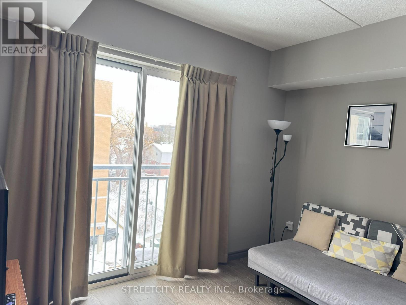315 - 321 Spruce Street, Waterloo, Ontario  N2L 0G4 - Photo 7 - X12853000