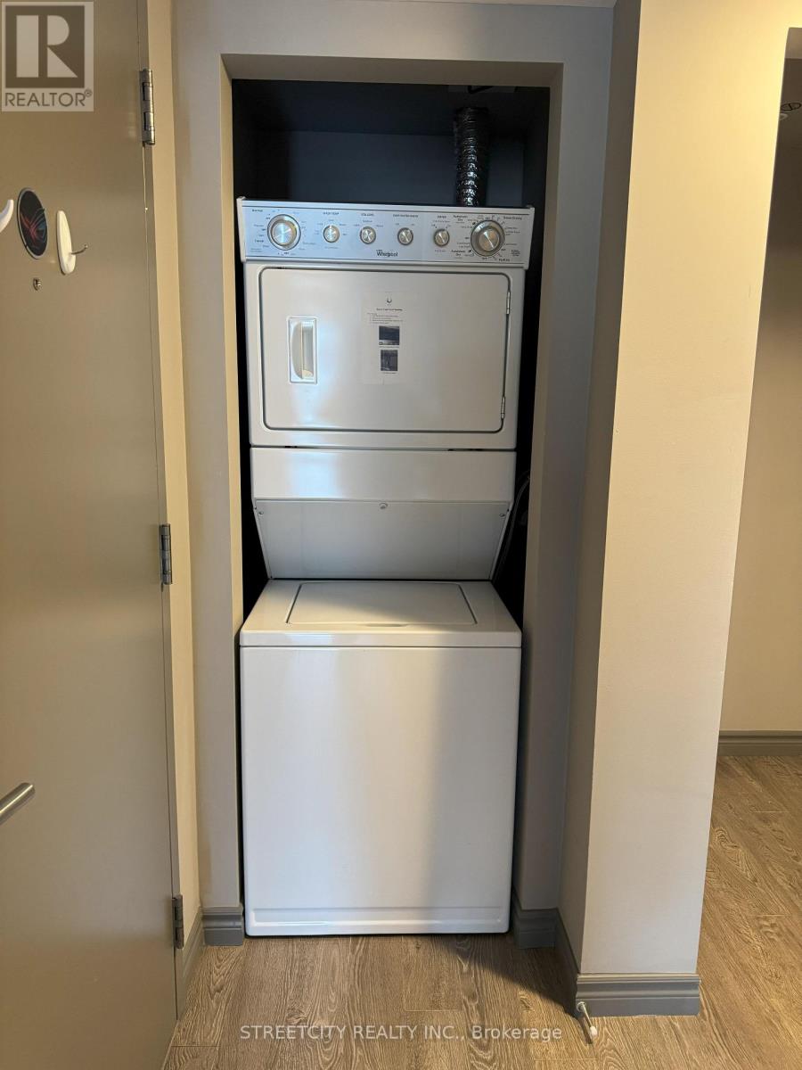 315 - 321 Spruce Street, Waterloo, Ontario  N2L 0G4 - Photo 8 - X12853000