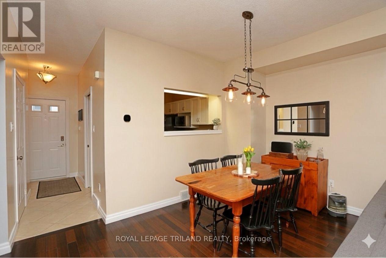 16 - 1415 Commissioners Road W, London South (South B), Ontario  N6K 1E2 - Photo 2 - X12853012