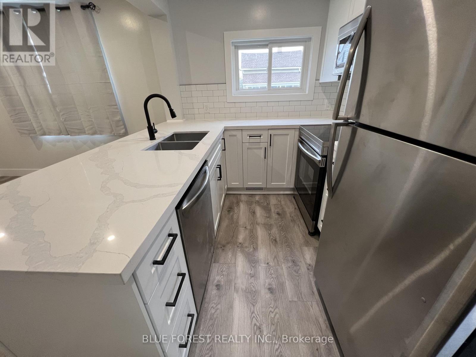 23 Barnes Street, St. Thomas, Ontario  N5R 2V4 - Photo 18 - X12853090