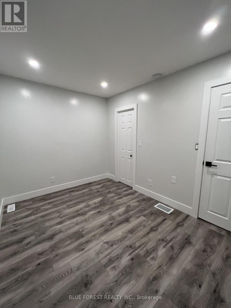 23 Barnes Street, St. Thomas, Ontario  N5R 2V4 - Photo 24 - X12853090