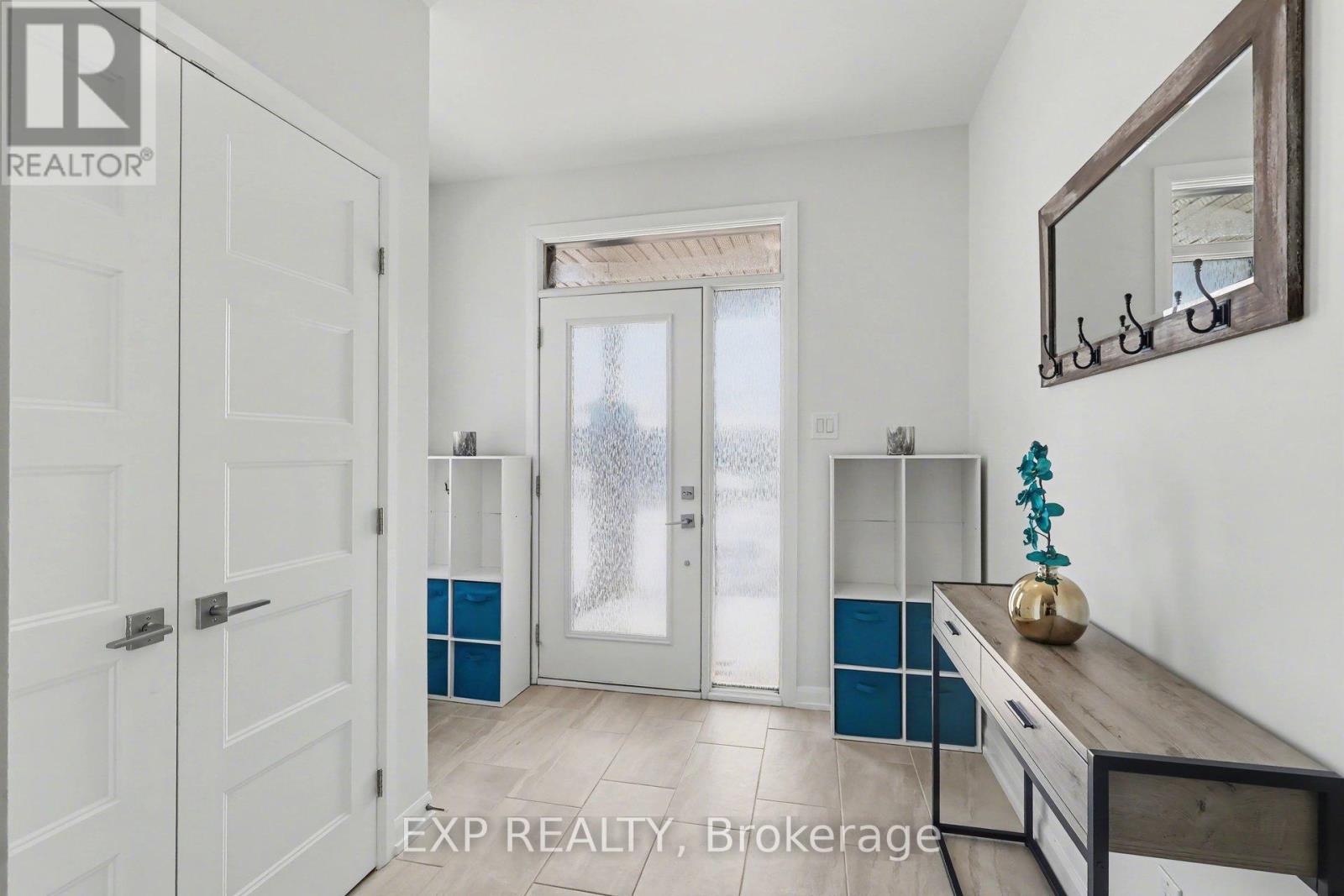 364 Sterling Avenue, Clarence-Rockland, Ontario  K4K 0L4 - Photo 3 - X12853018