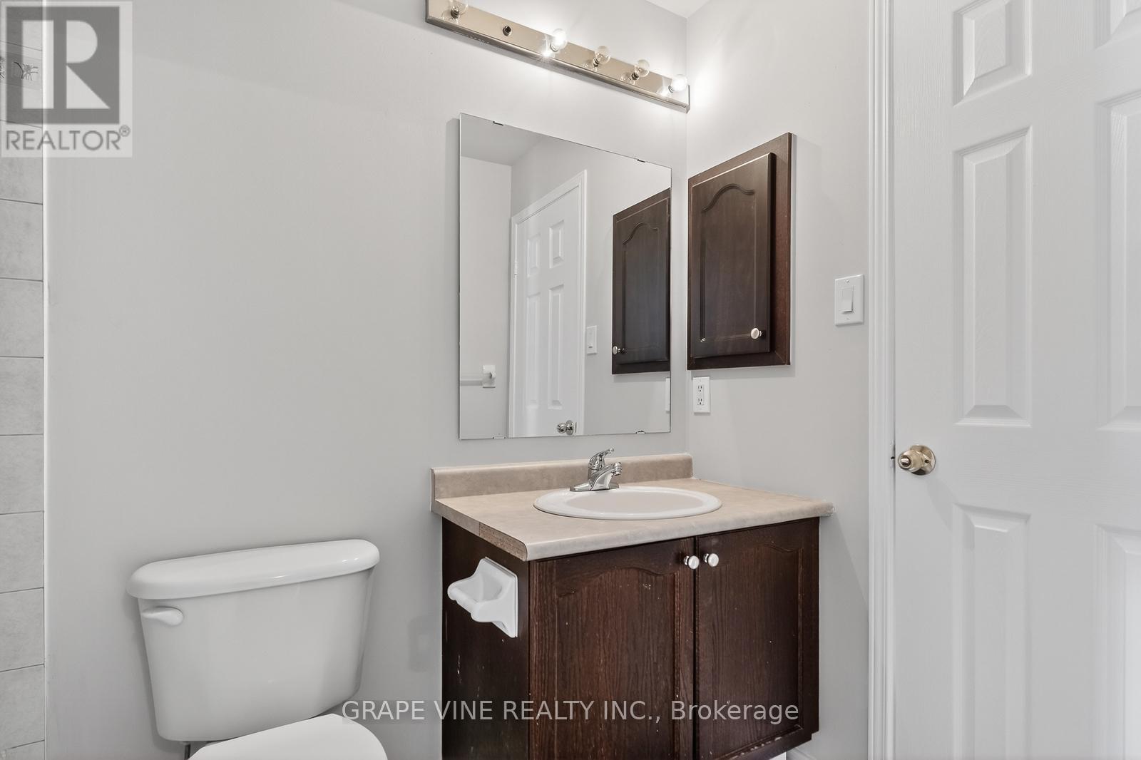 460 Seyton Drive, Ottawa, Ontario  K2H 1G2 - Photo 20 - X12853128