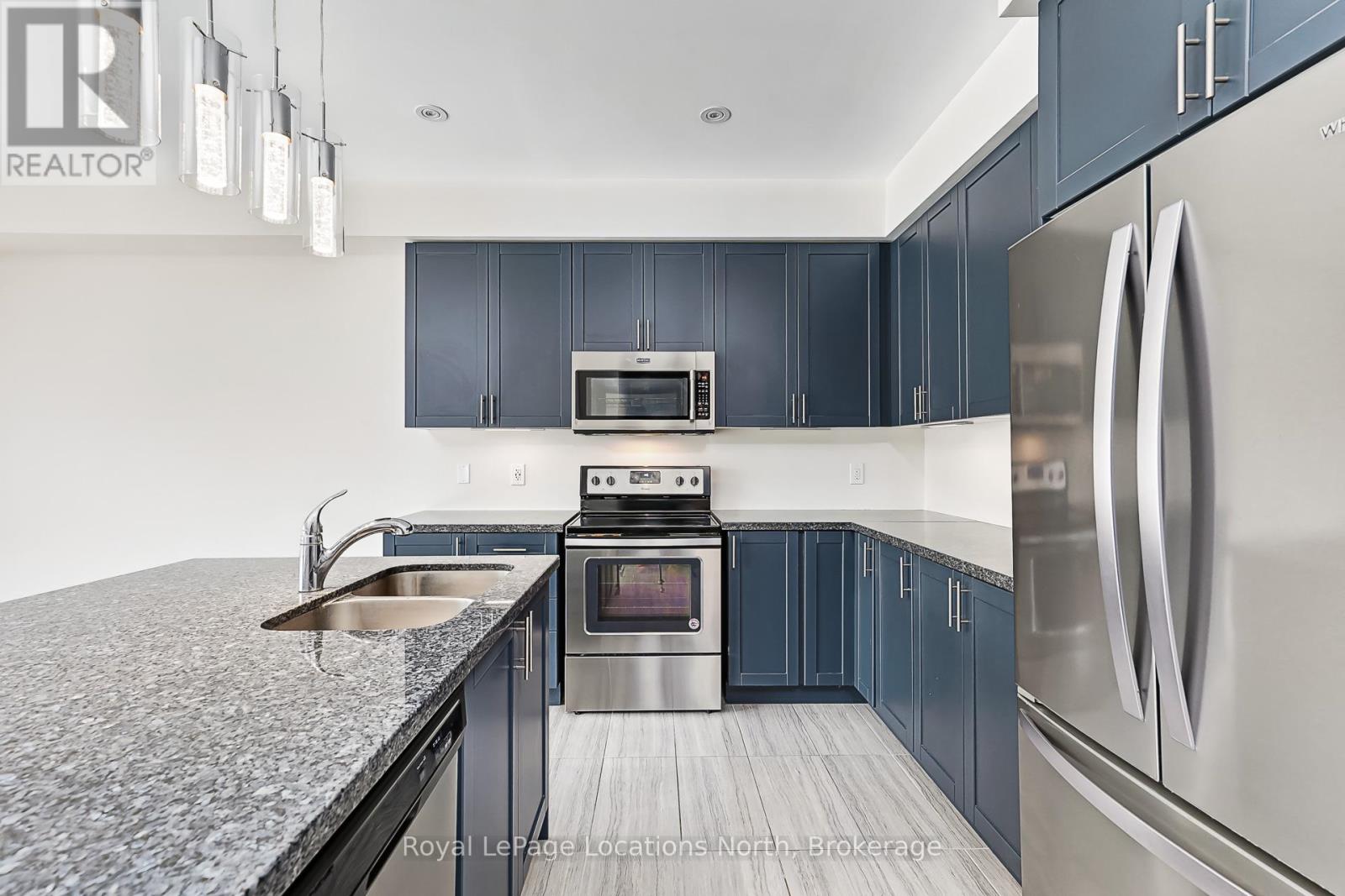 137 Allegra Drive, Wasaga Beach, Ontario  L9Z 0H6 - Photo 10 - S12853054